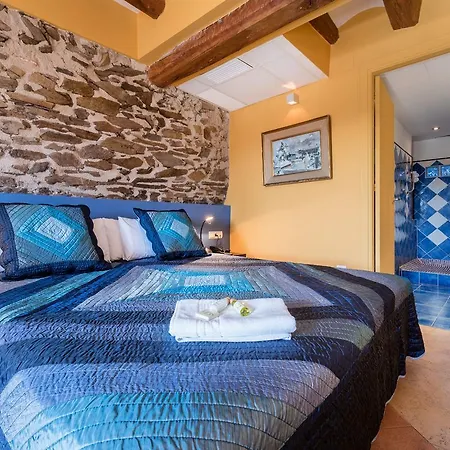 Hotel Cal Llop 3*