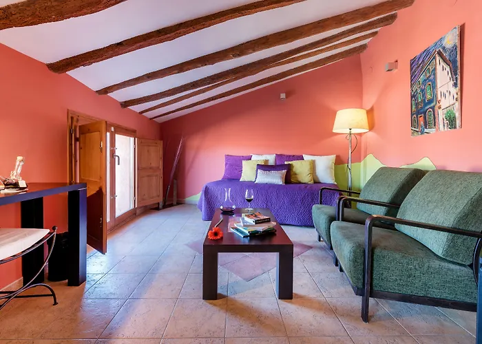 Cal Llop Hotell